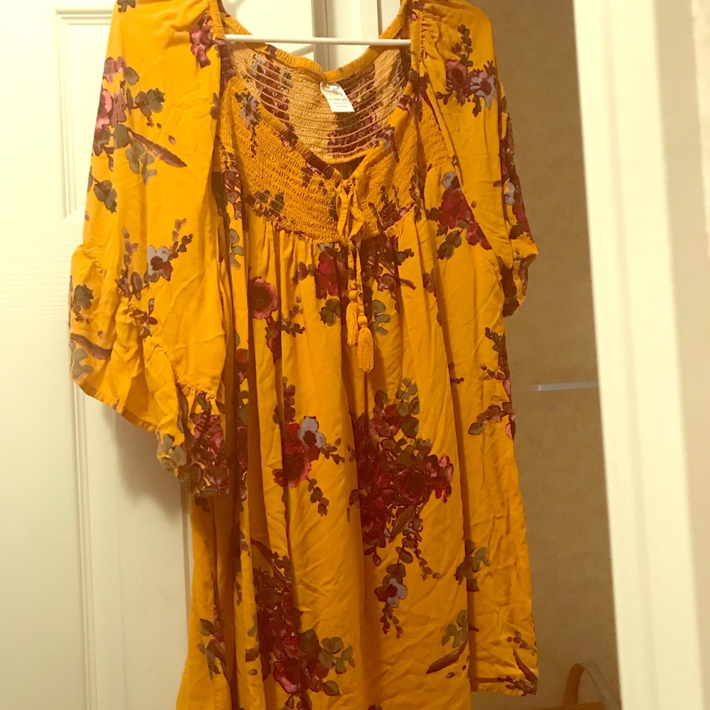 Mustard yellow floral top